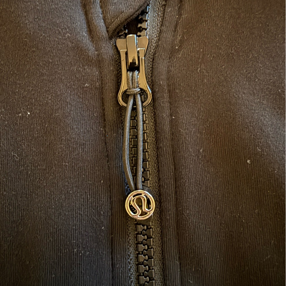 Lululemon Daily Practice Jacket - Picture 9 of 9